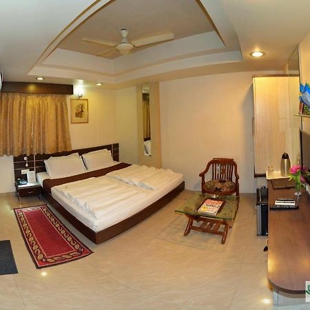 Hotel Shree Vatika Bhopal Bagian luar foto