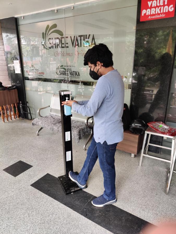 Hotel Shree Vatika Bhopal Bagian luar foto
