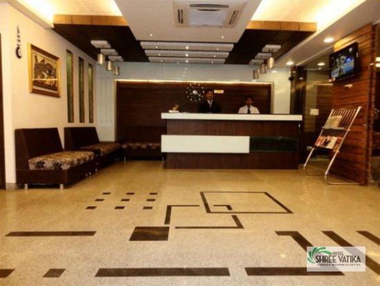 Hotel Shree Vatika Bhopal Bagian luar foto