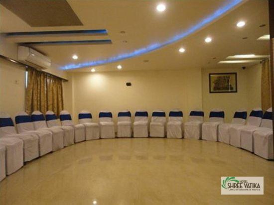 Hotel Shree Vatika Bhopal Bagian luar foto